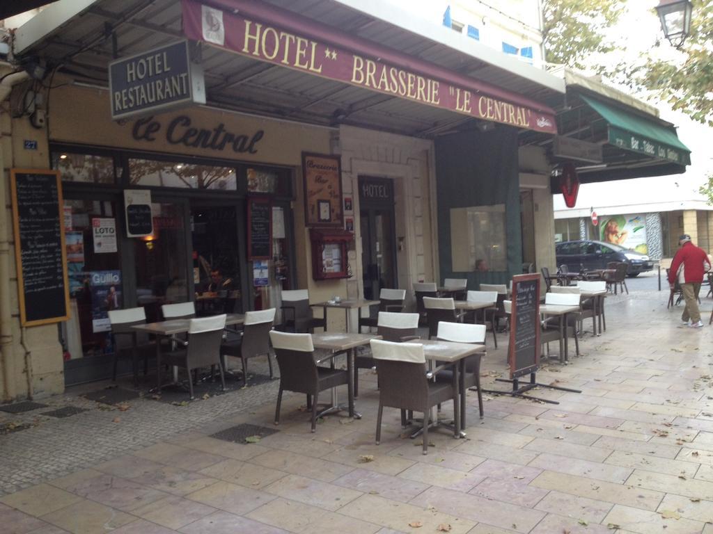 Hotel Restaurant Le Central Châteaurenard Dış mekan fotoğraf