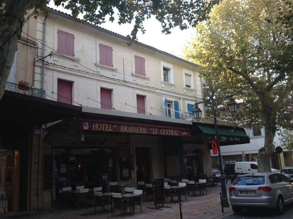 Hotel Restaurant Le Central Châteaurenard Dış mekan fotoğraf